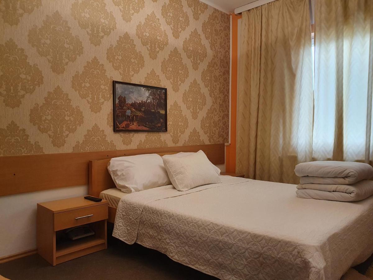 Motel Zoka Dvorovi Екстер'єр фото