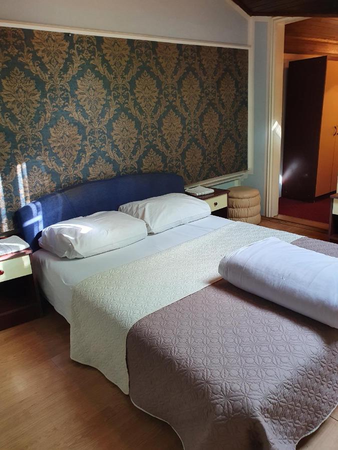 Motel Zoka Dvorovi Екстер'єр фото