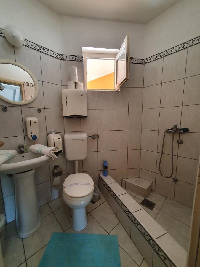 Motel Zoka Dvorovi Екстер'єр фото