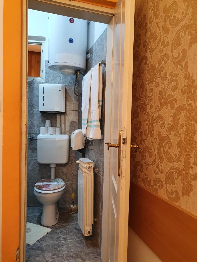 Motel Zoka Dvorovi Екстер'єр фото